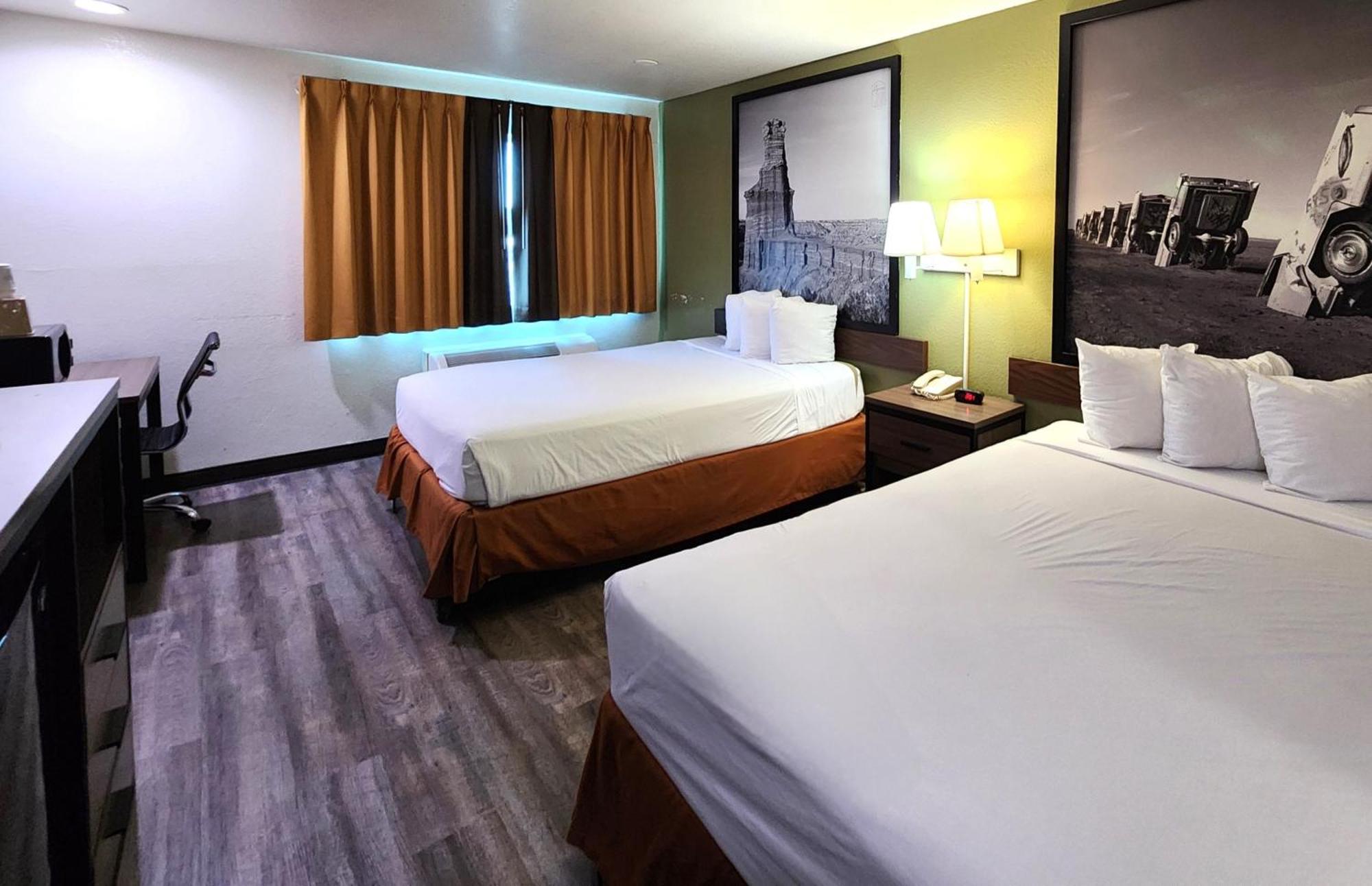 Super 8 By Wyndham Austin North/University Area Dış mekan fotoğraf