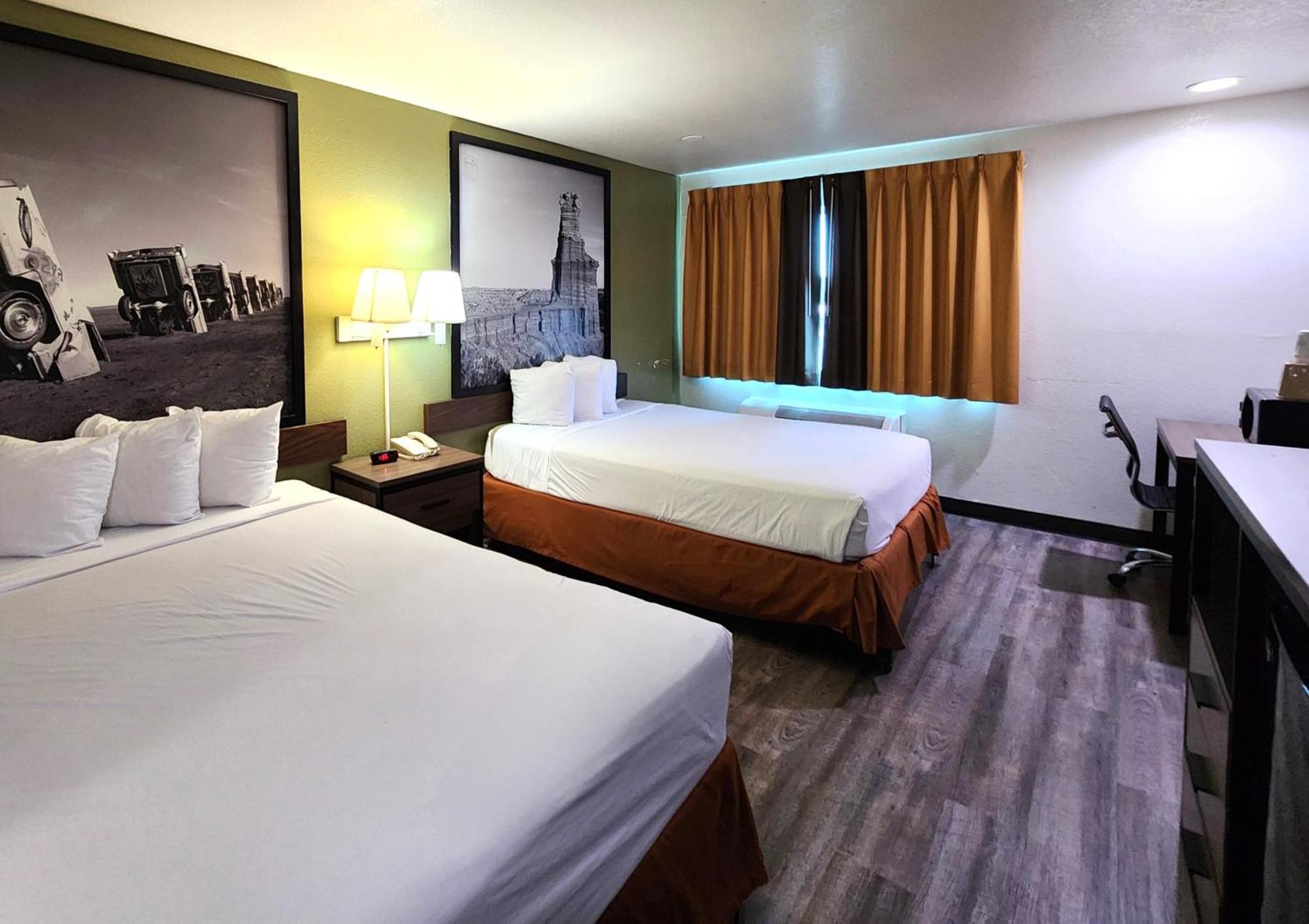 Super 8 By Wyndham Austin North/University Area Dış mekan fotoğraf